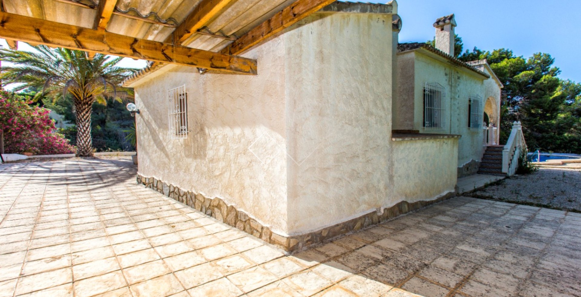 Resale - Villa - Calpe - La Empedrola