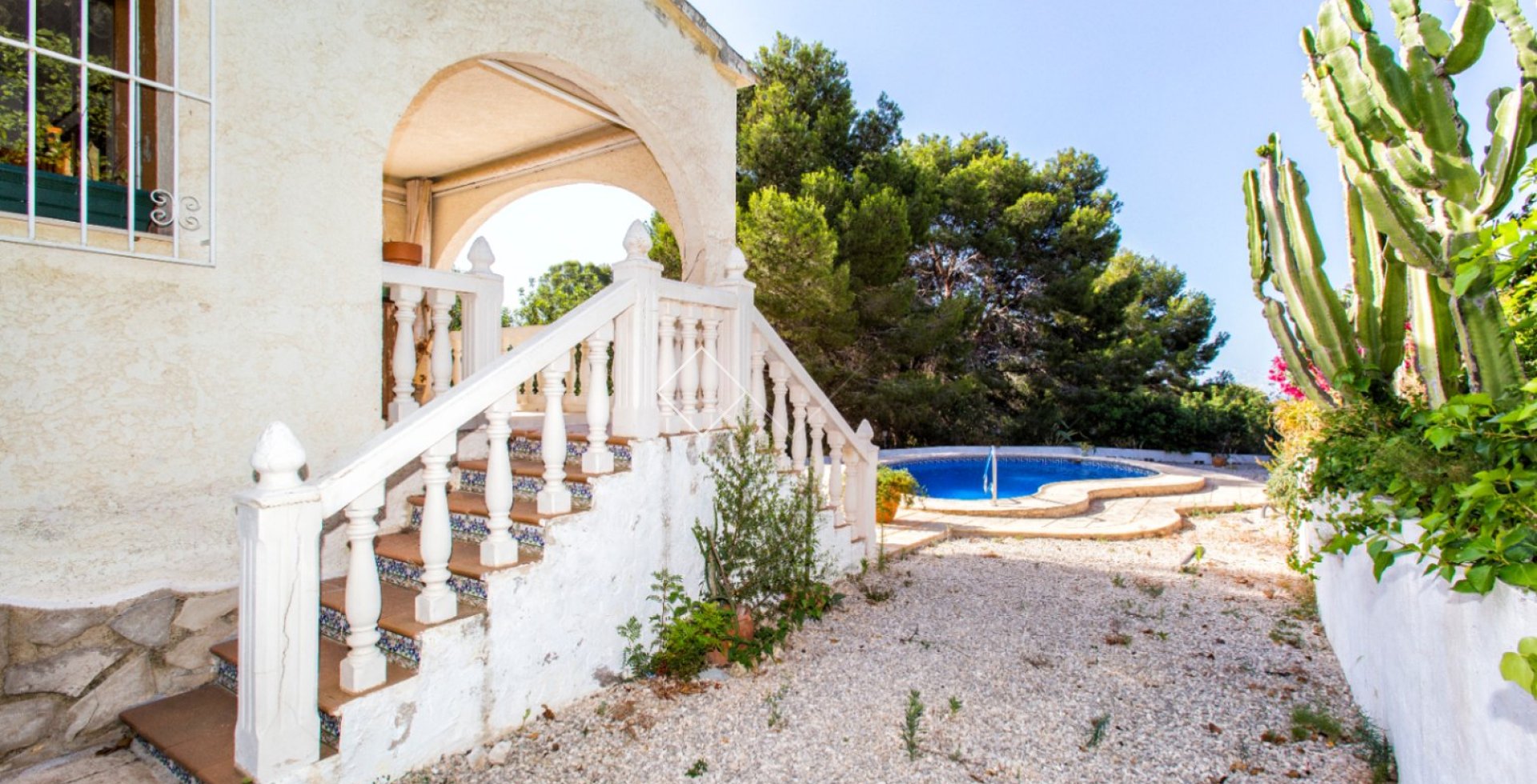 Resale - Villa - Calpe - La Empedrola