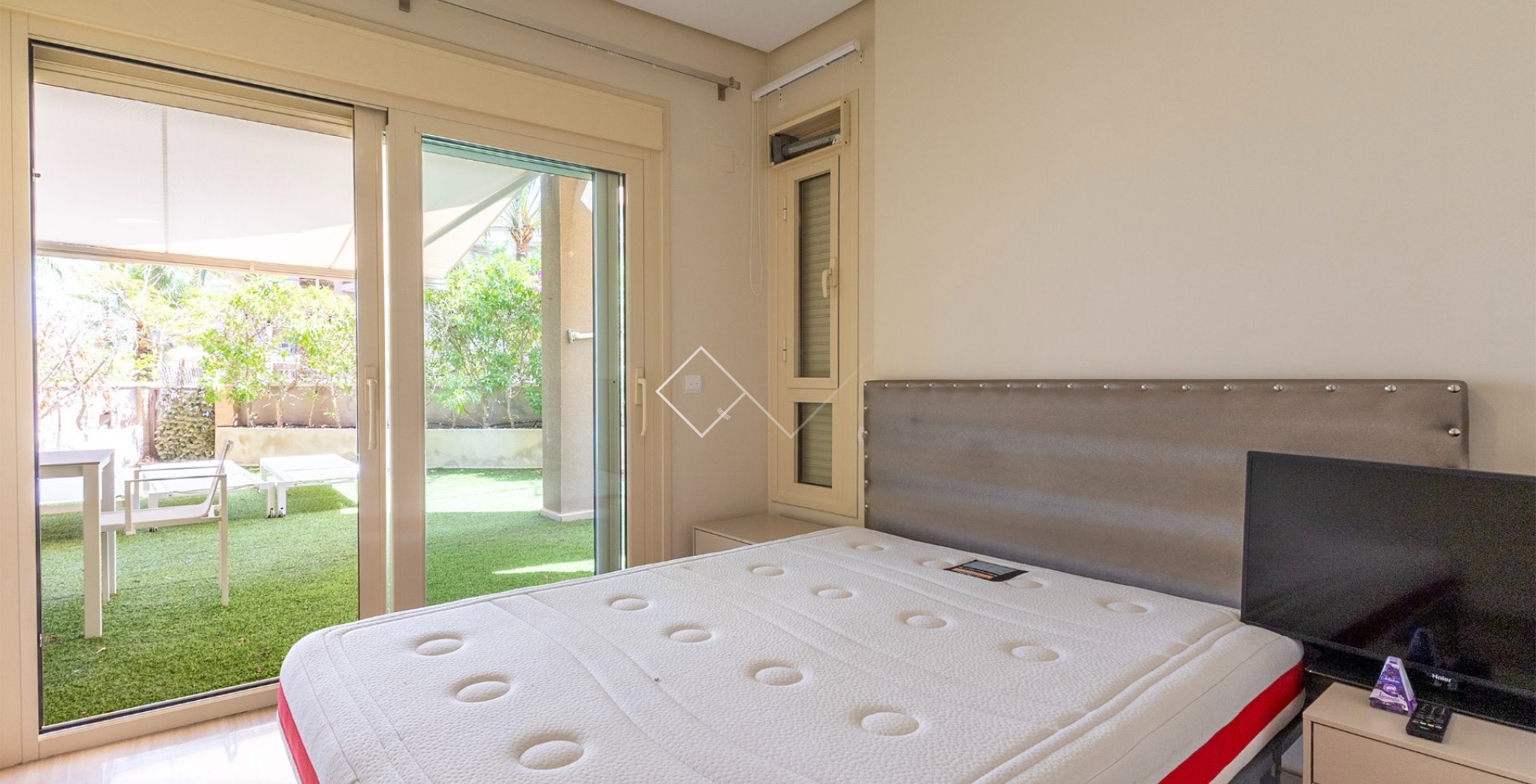 Resale - Apartment / Flat - Jávea/Xàbia - El Arenal