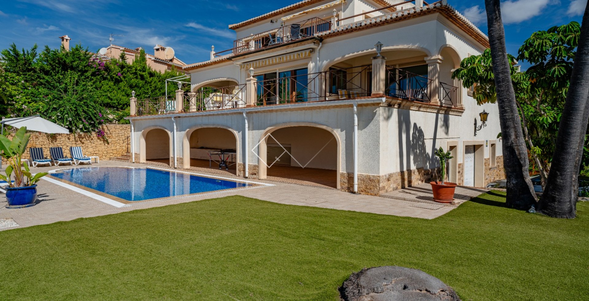 Resale - Villa - Moraira - La Arnella