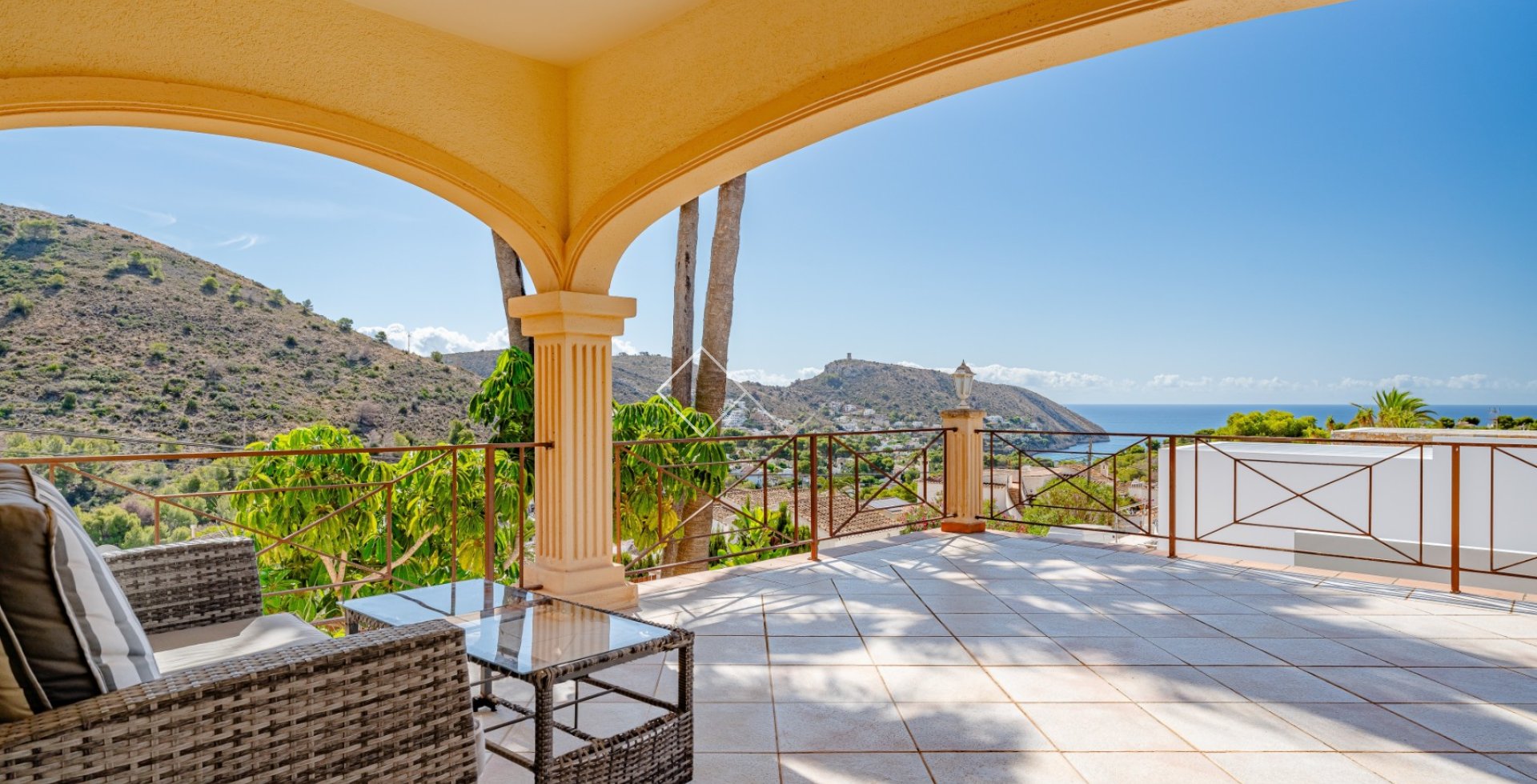 Resale - Villa - Moraira - La Arnella