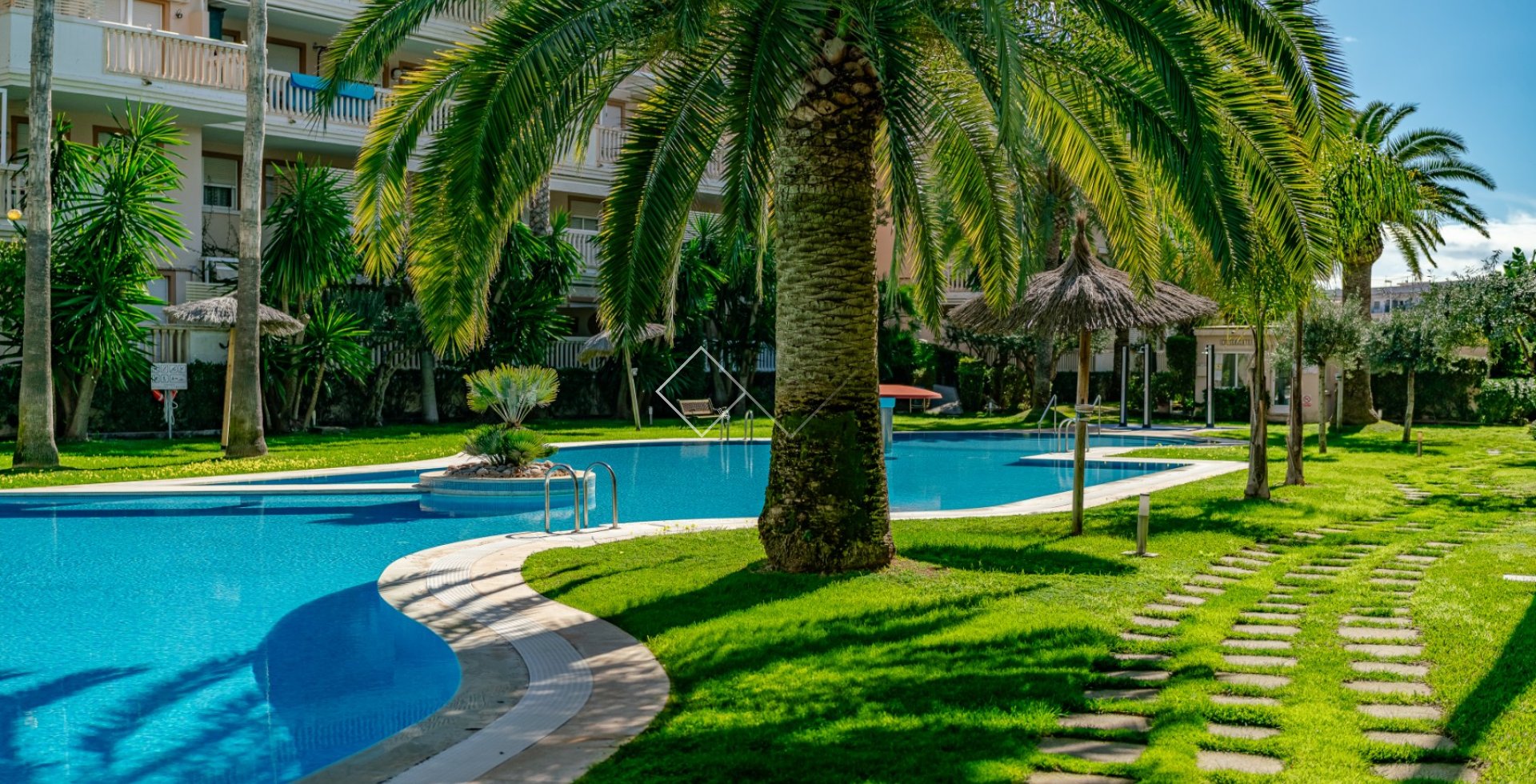 Resale - Apartment / Flat - Jávea/Xàbia - El Arenal