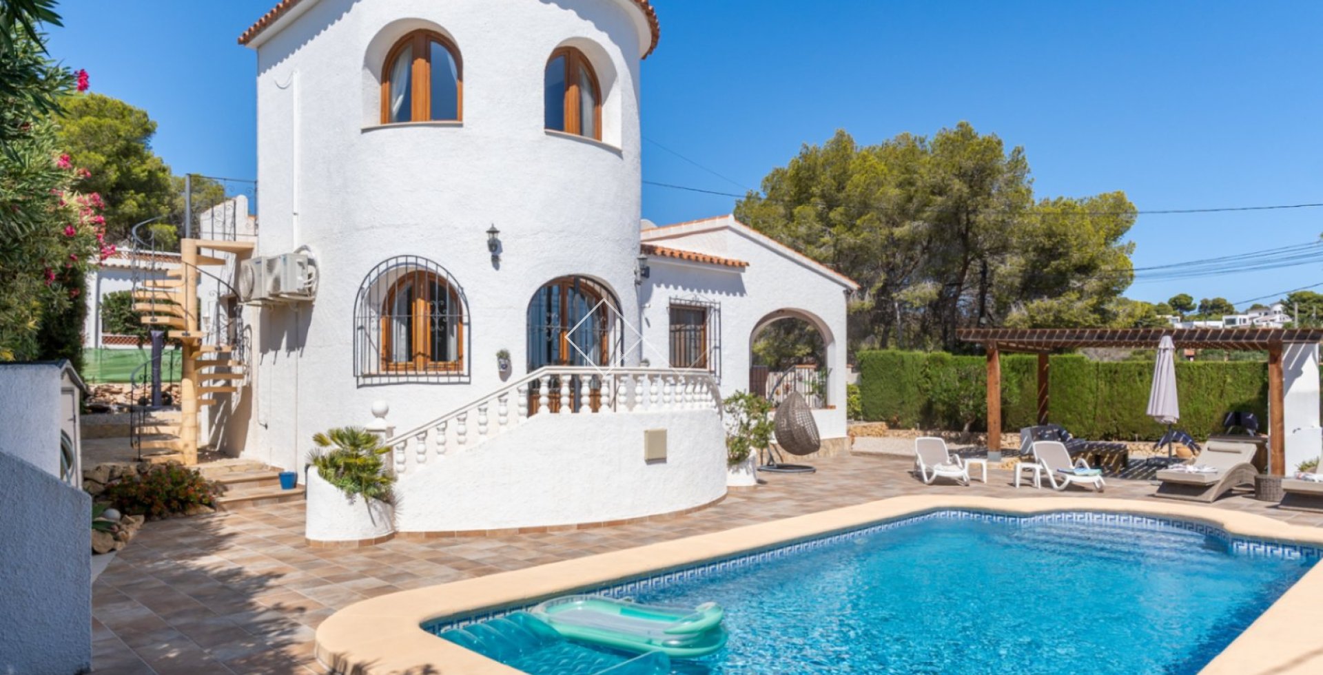 Resale - Villa - Benissa - La Fustera