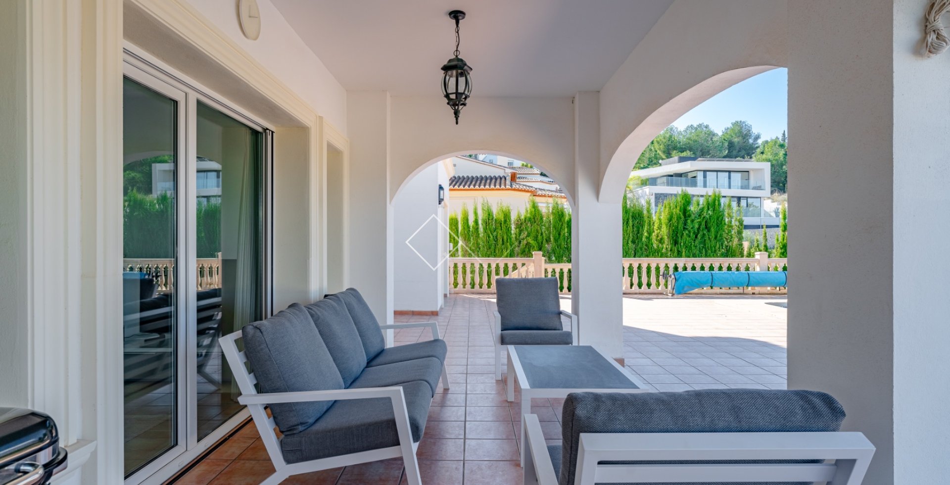 Resale - Villa - Moraira