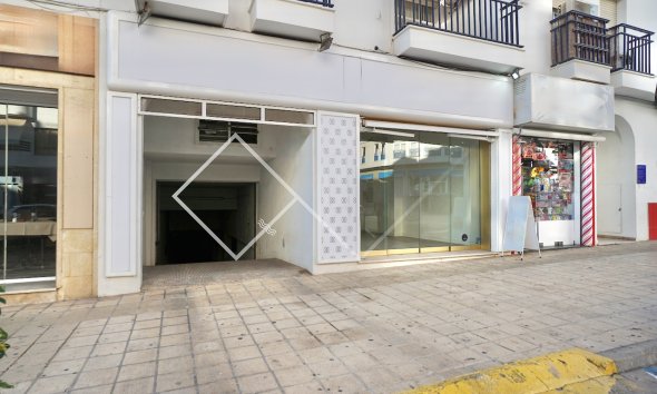  - commercial_premises - Moraira - Casco Urbano