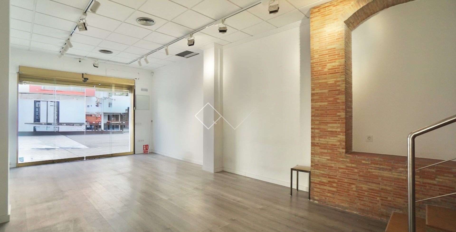  - commercial_premises - Moraira - Casco Urbano