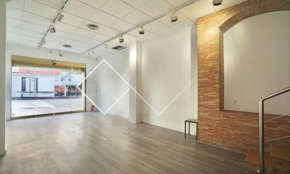  - commercial_premises - Moraira - Casco Urbano