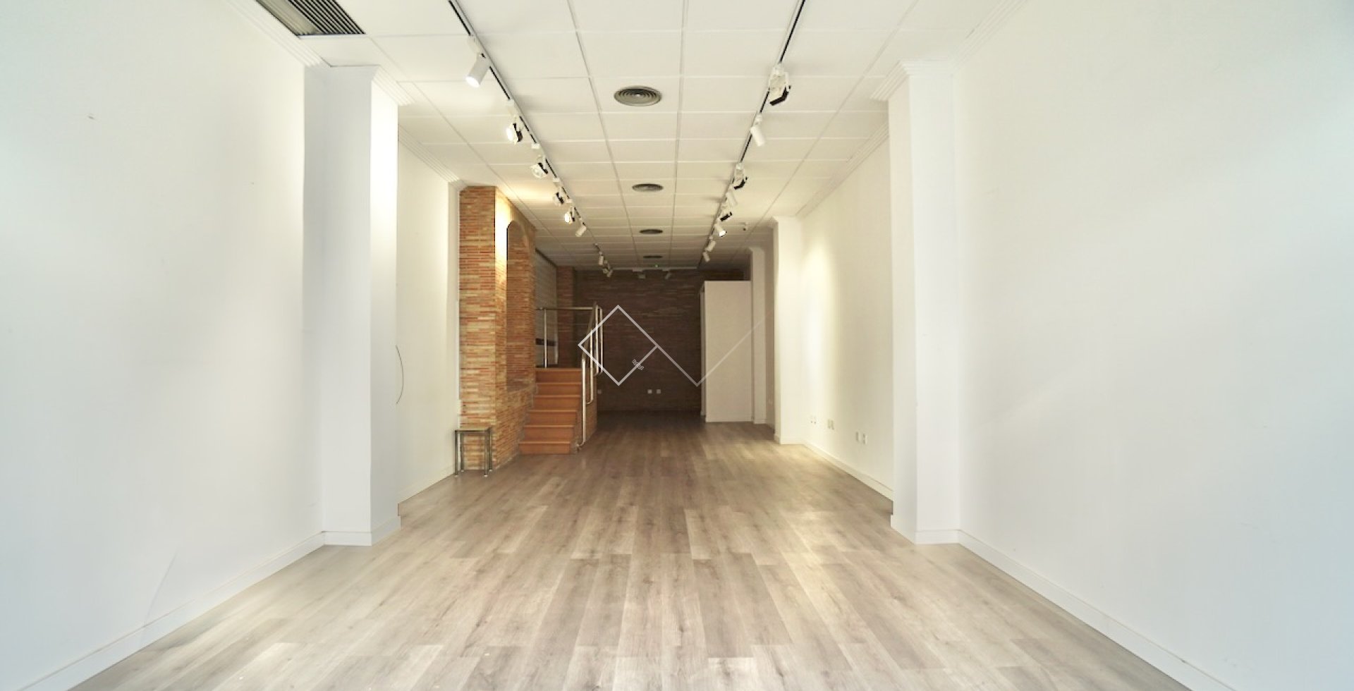  - commercial_premises - Moraira - Casco Urbano