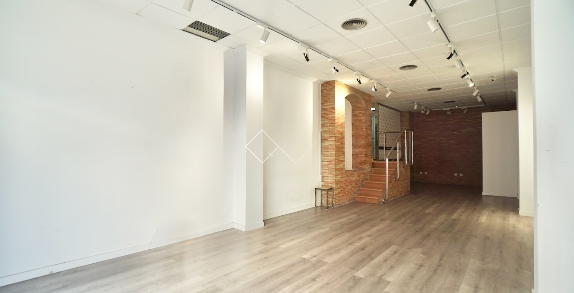  - commercial_premises - Moraira - Casco Urbano