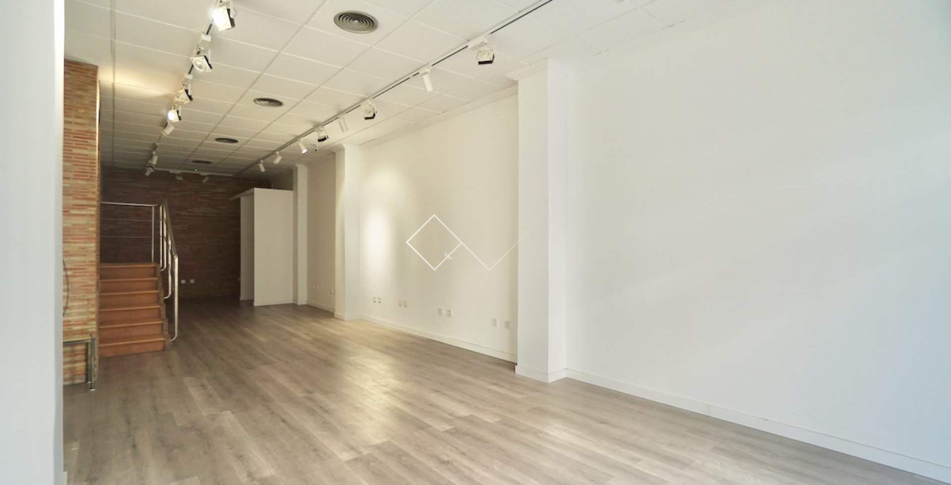  - commercial_premises - Moraira - Casco Urbano