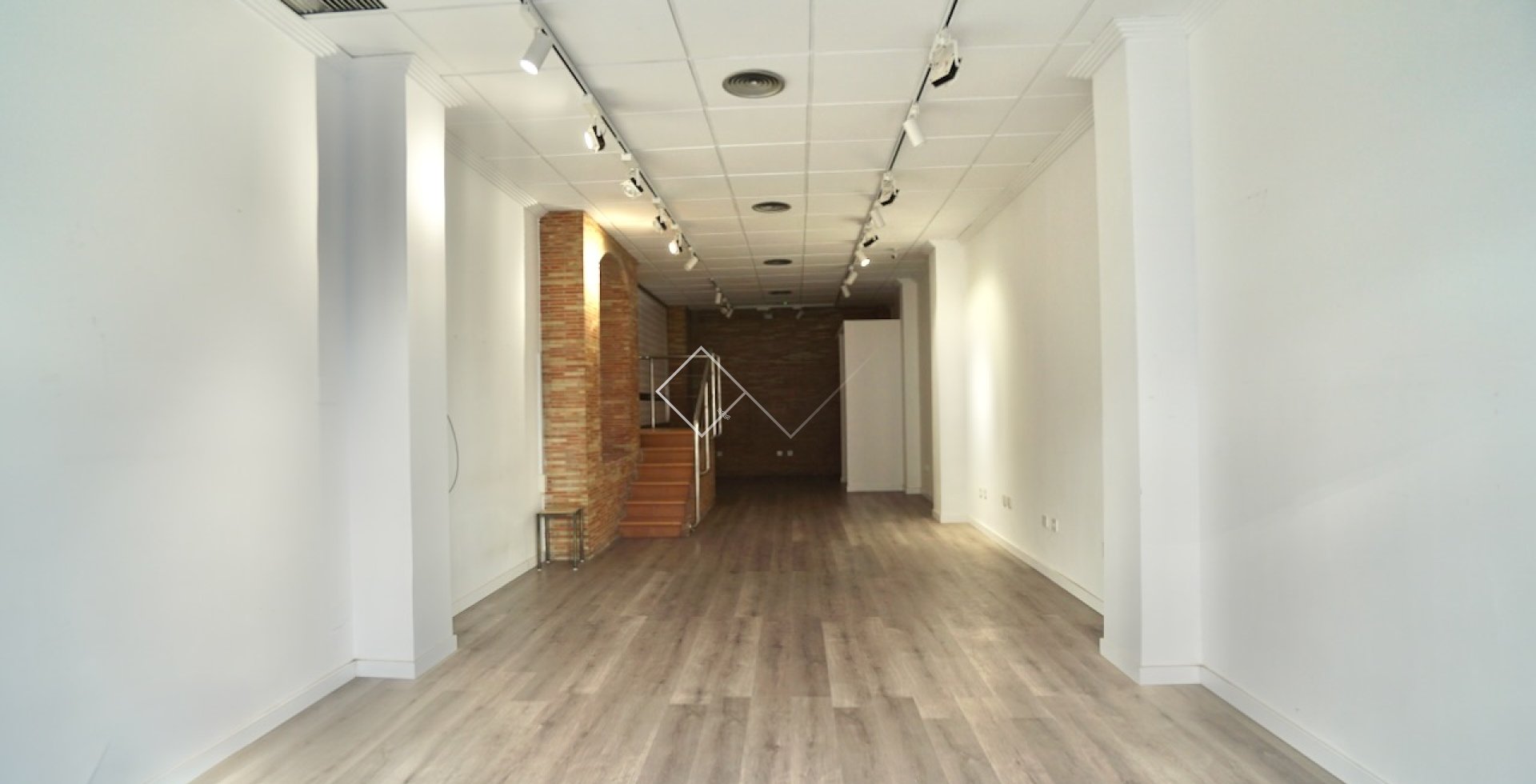  - commercial_premises - Moraira - Casco Urbano