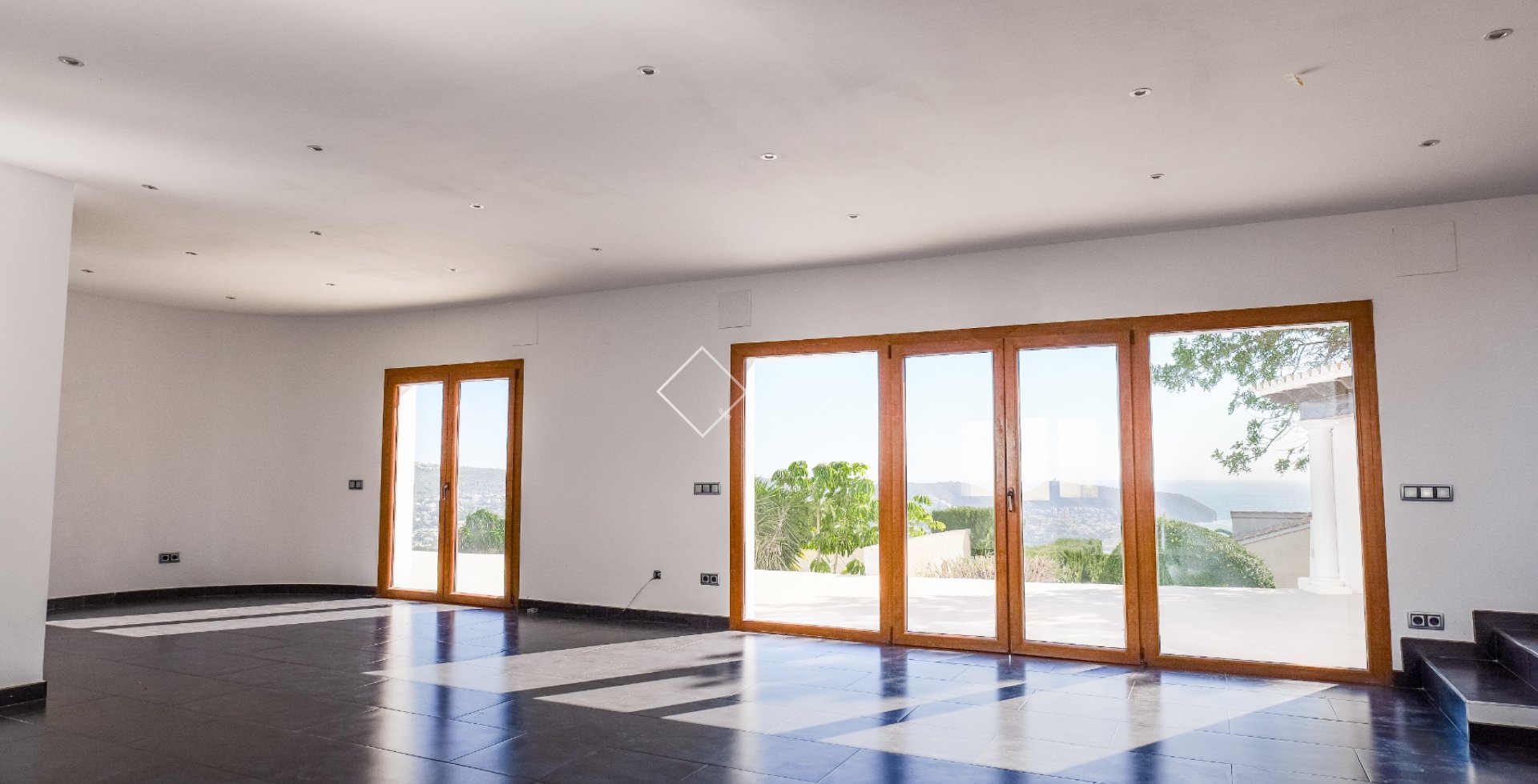 Resale - Luxury Villa - Moraira - Benimeit