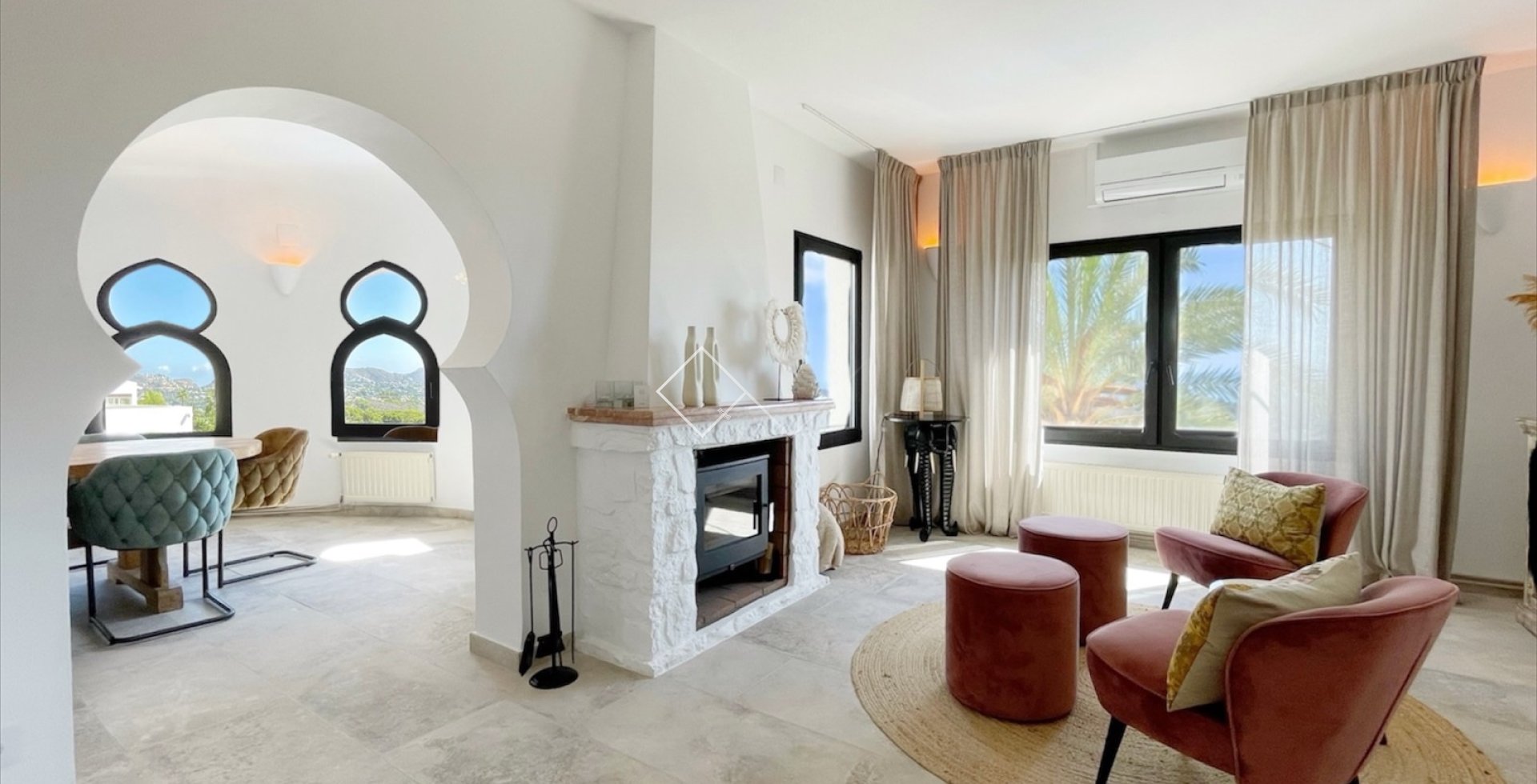 Resale - Villa - Moraira