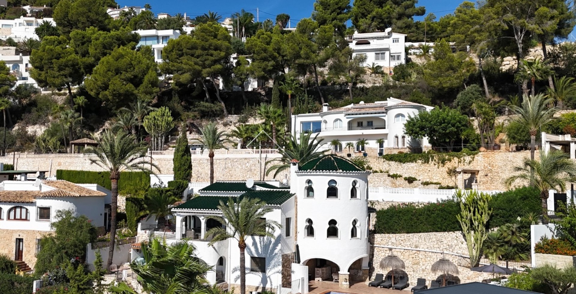 Resale - Villa - Moraira