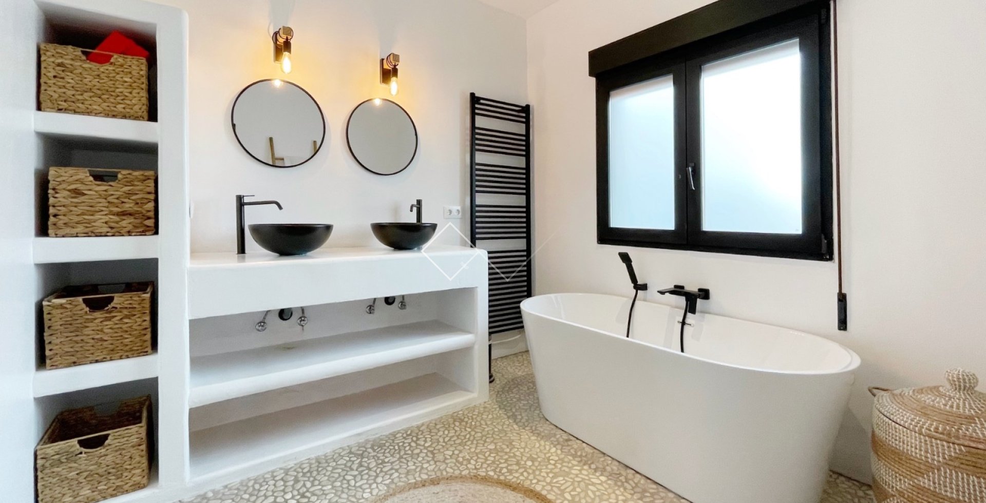 Resale - Villa - Moraira