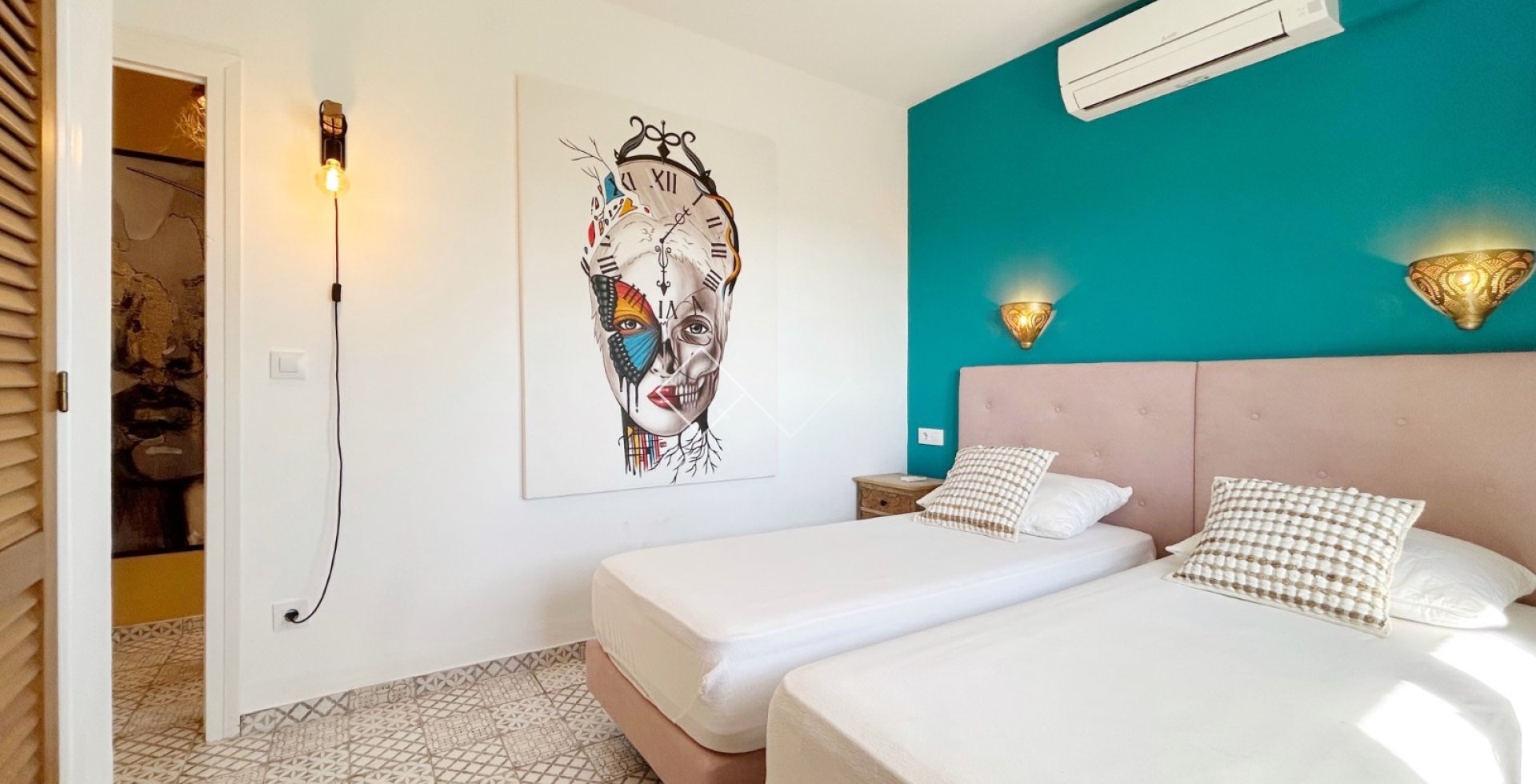 Resale - Villa - Moraira