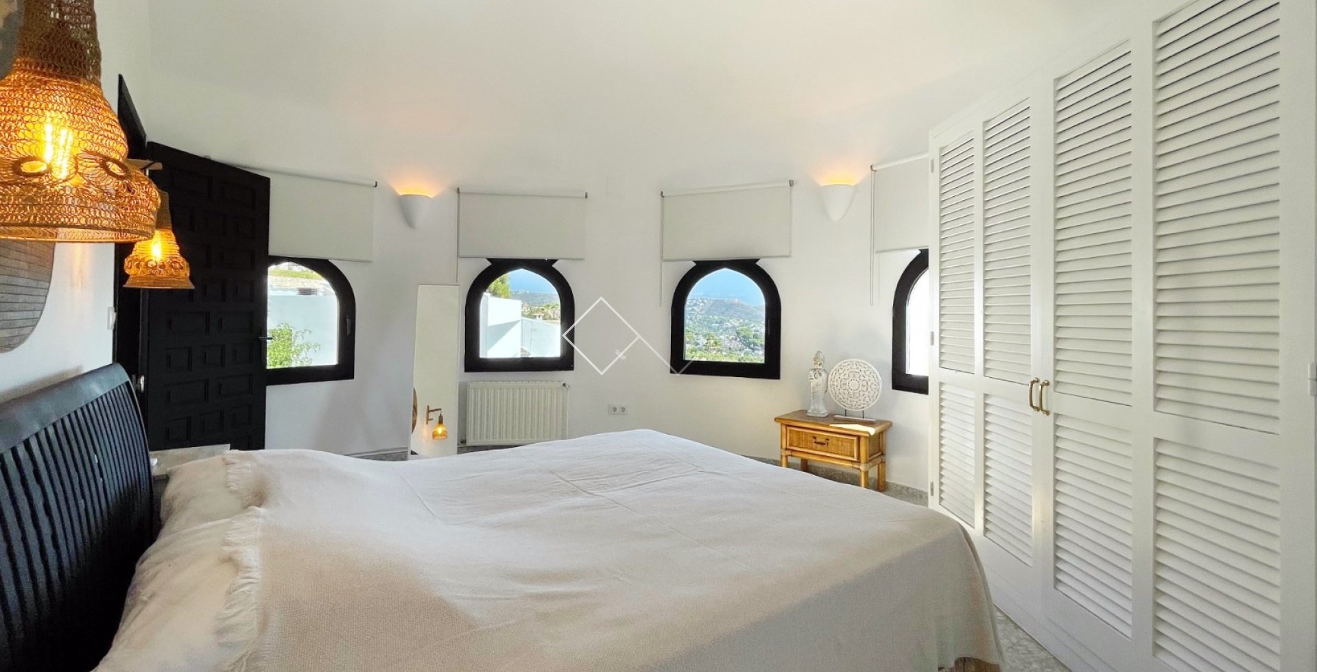 Resale - Villa - Moraira