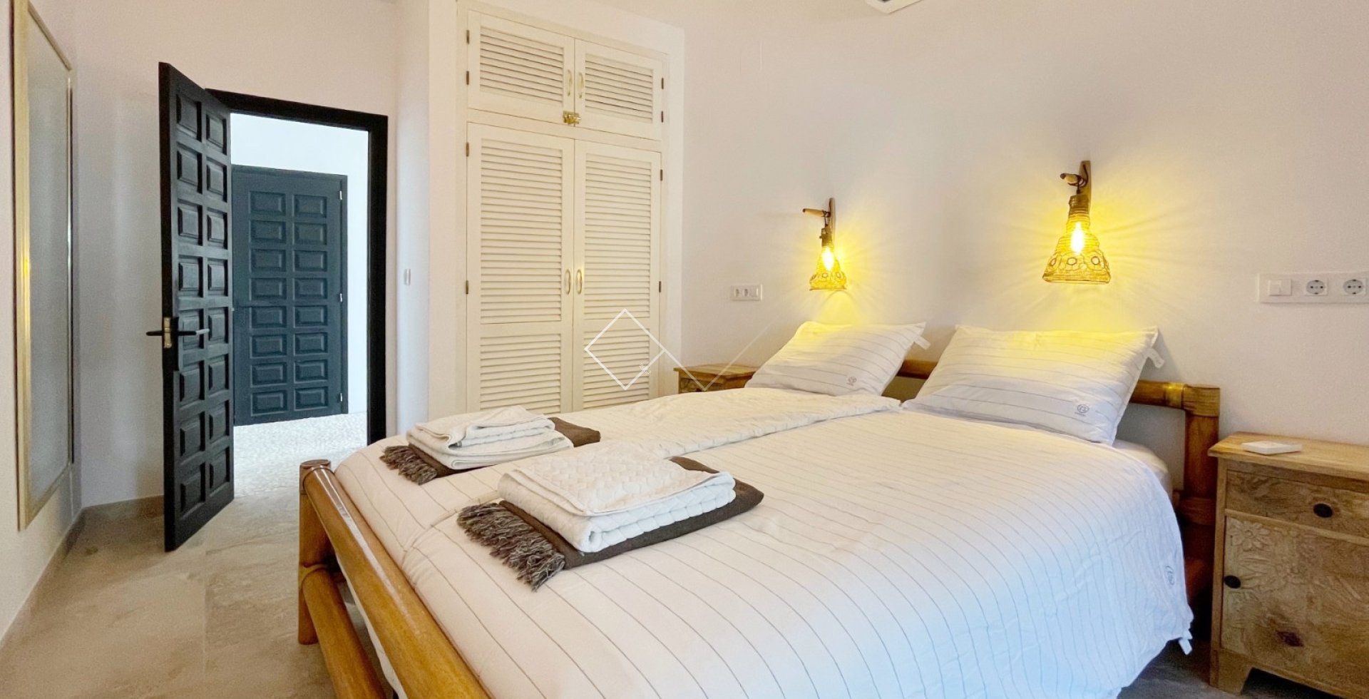 Resale - Villa - Moraira