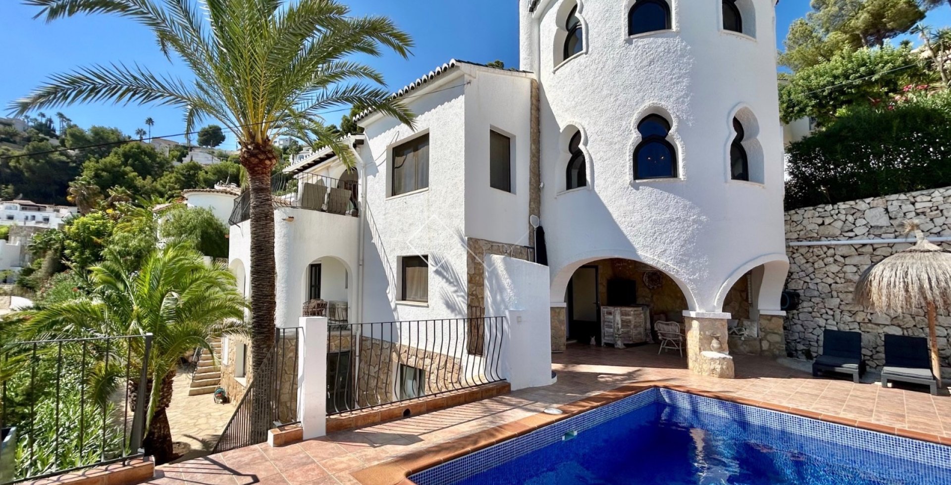 Resale - Villa - Moraira
