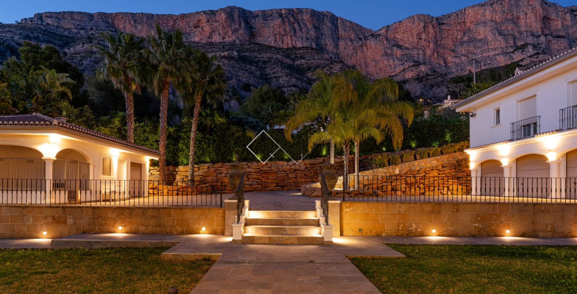 Resale - Luxury Villa - Jávea/Xàbia - Montgo