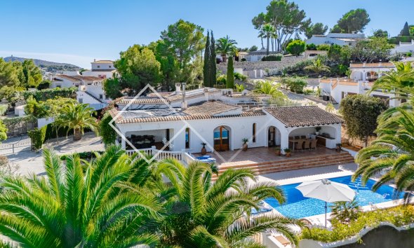 Resale - Villa - Moraira