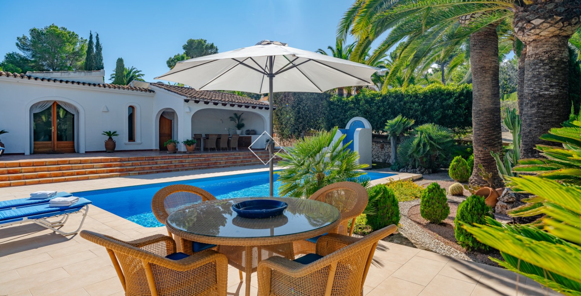 Resale - Villa - Moraira