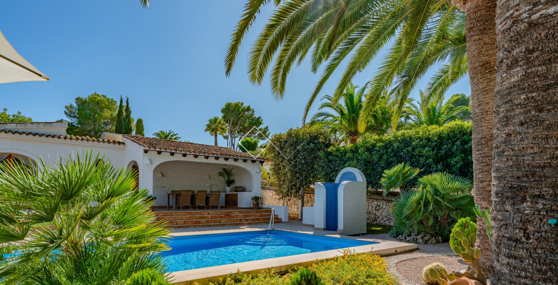 Resale - Villa - Moraira
