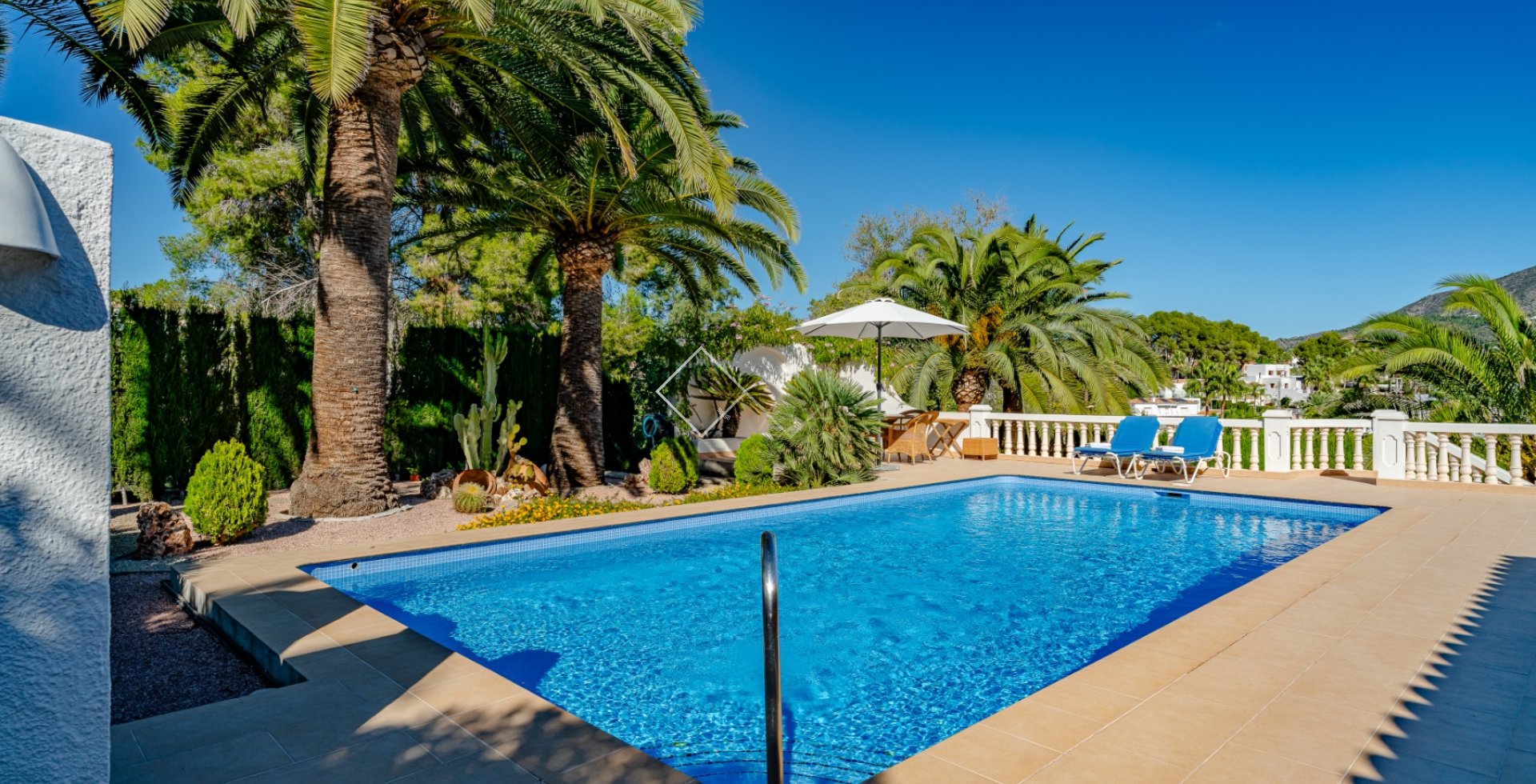 Resale - Villa - Moraira