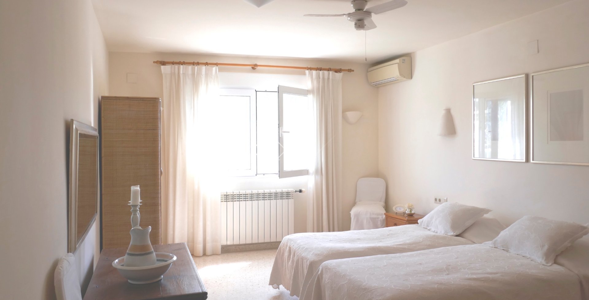 Resale - Villa - Moraira