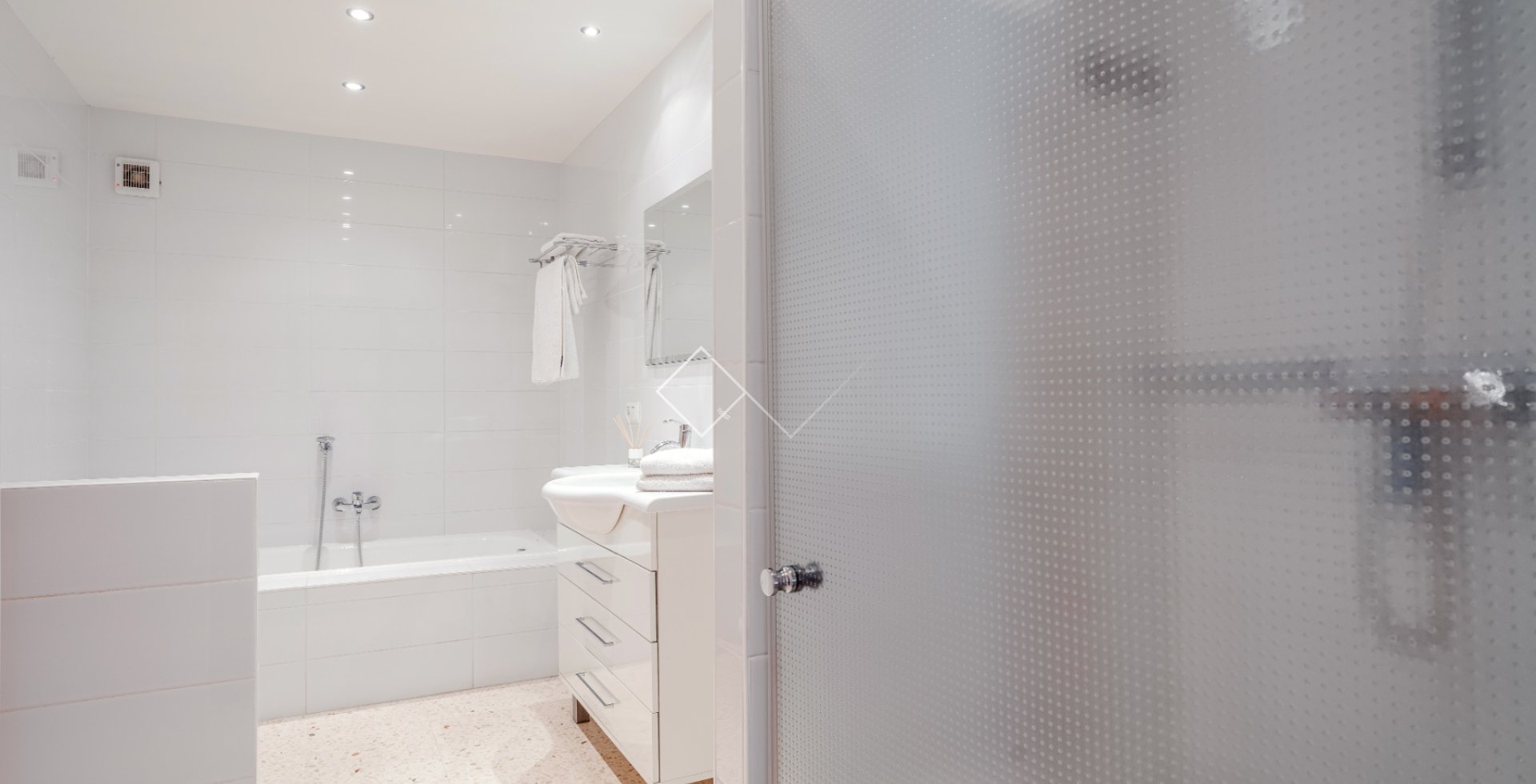 Resale - Villa - Moraira