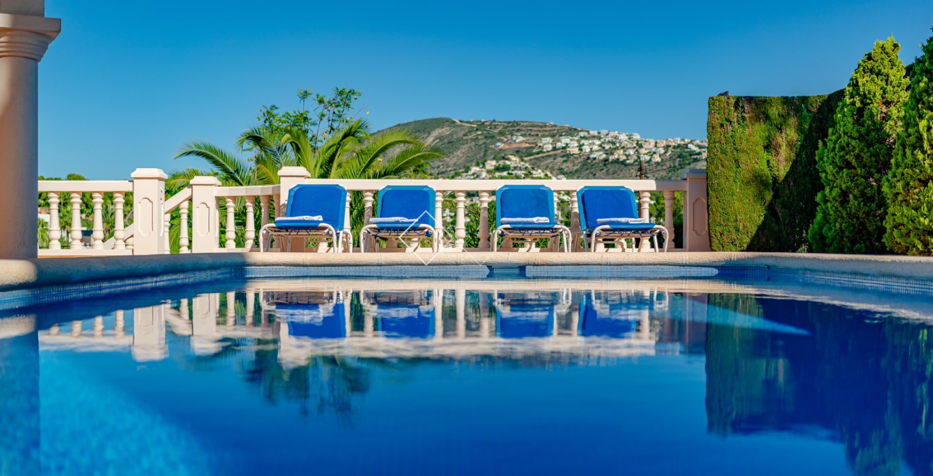 Resale - Villa - Moraira