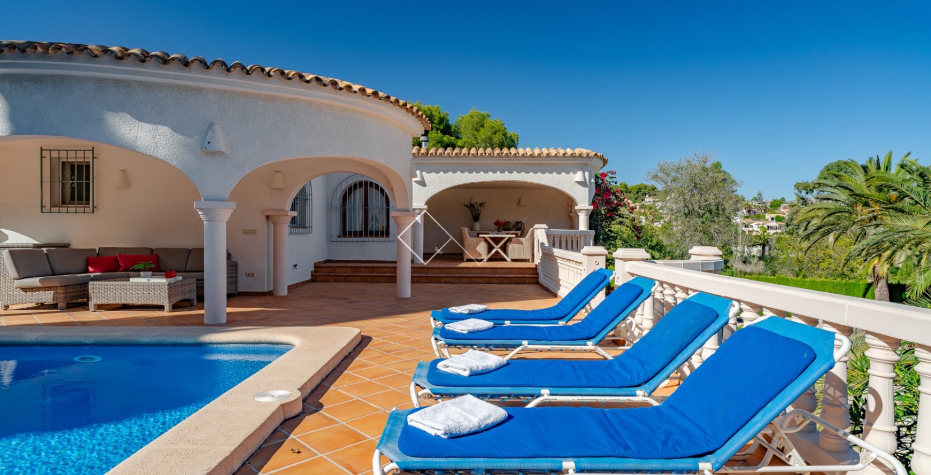 Resale - Villa - Moraira