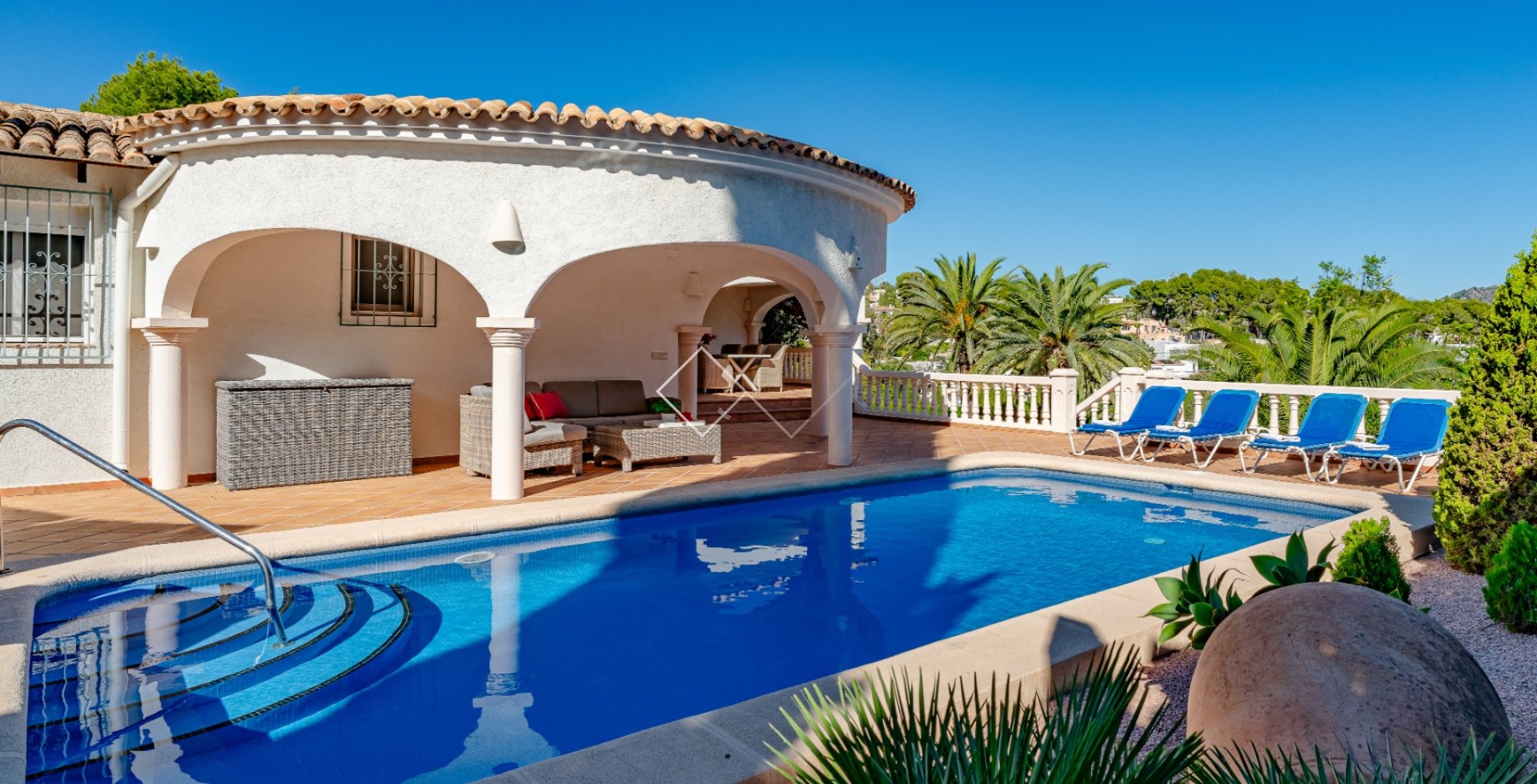 Resale - Villa - Moraira