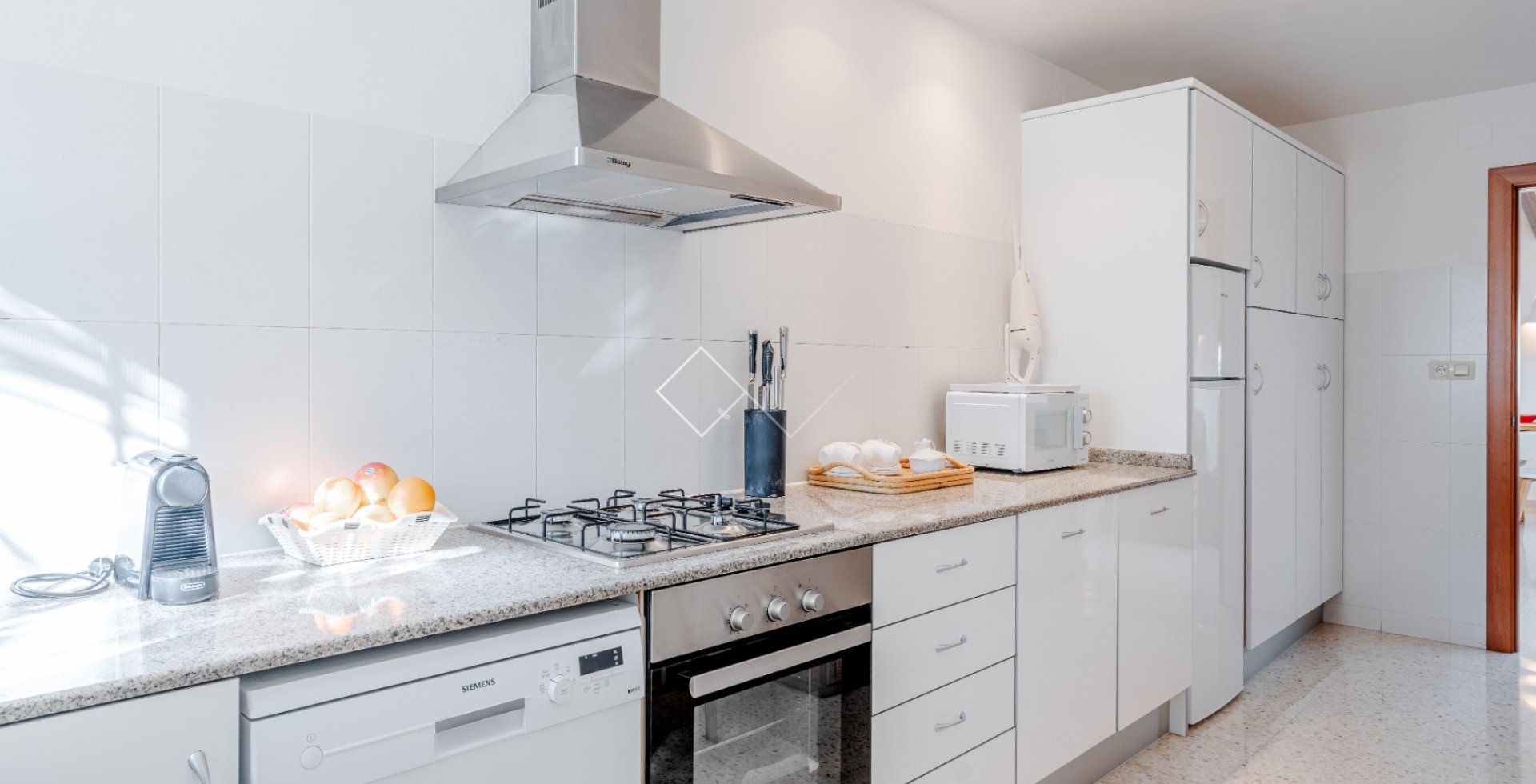 Resale - Villa - Moraira