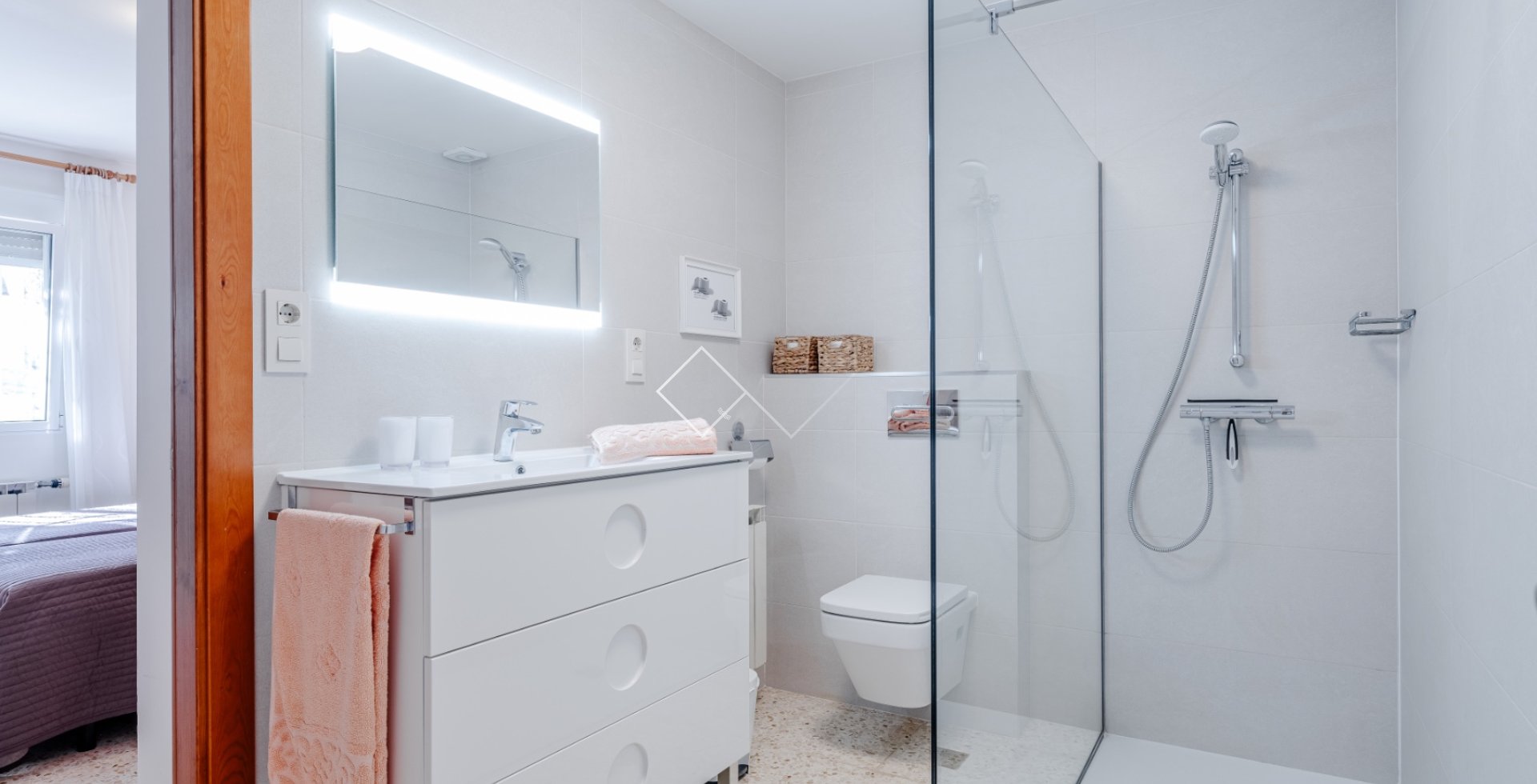 Resale - Villa - Moraira