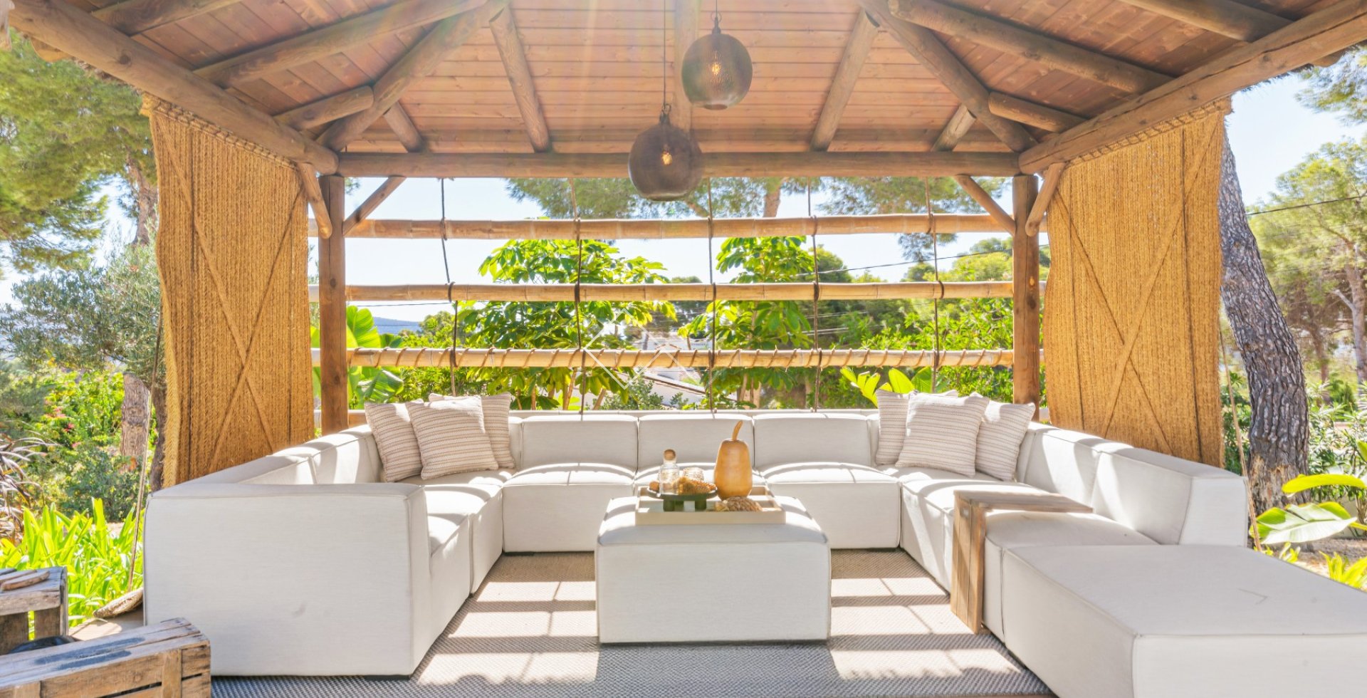 Resale - Villa - Moraira