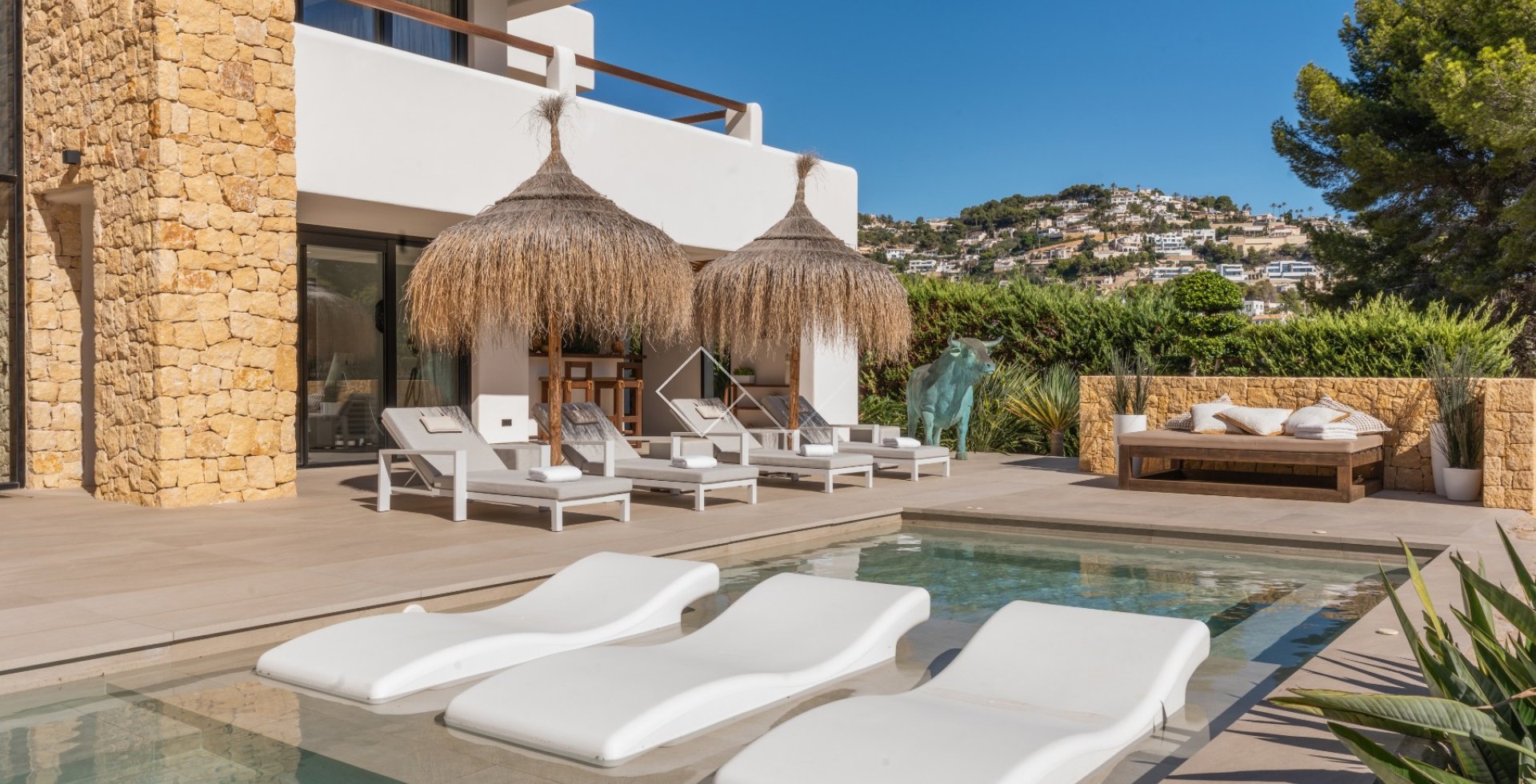 Resale - Villa - Moraira