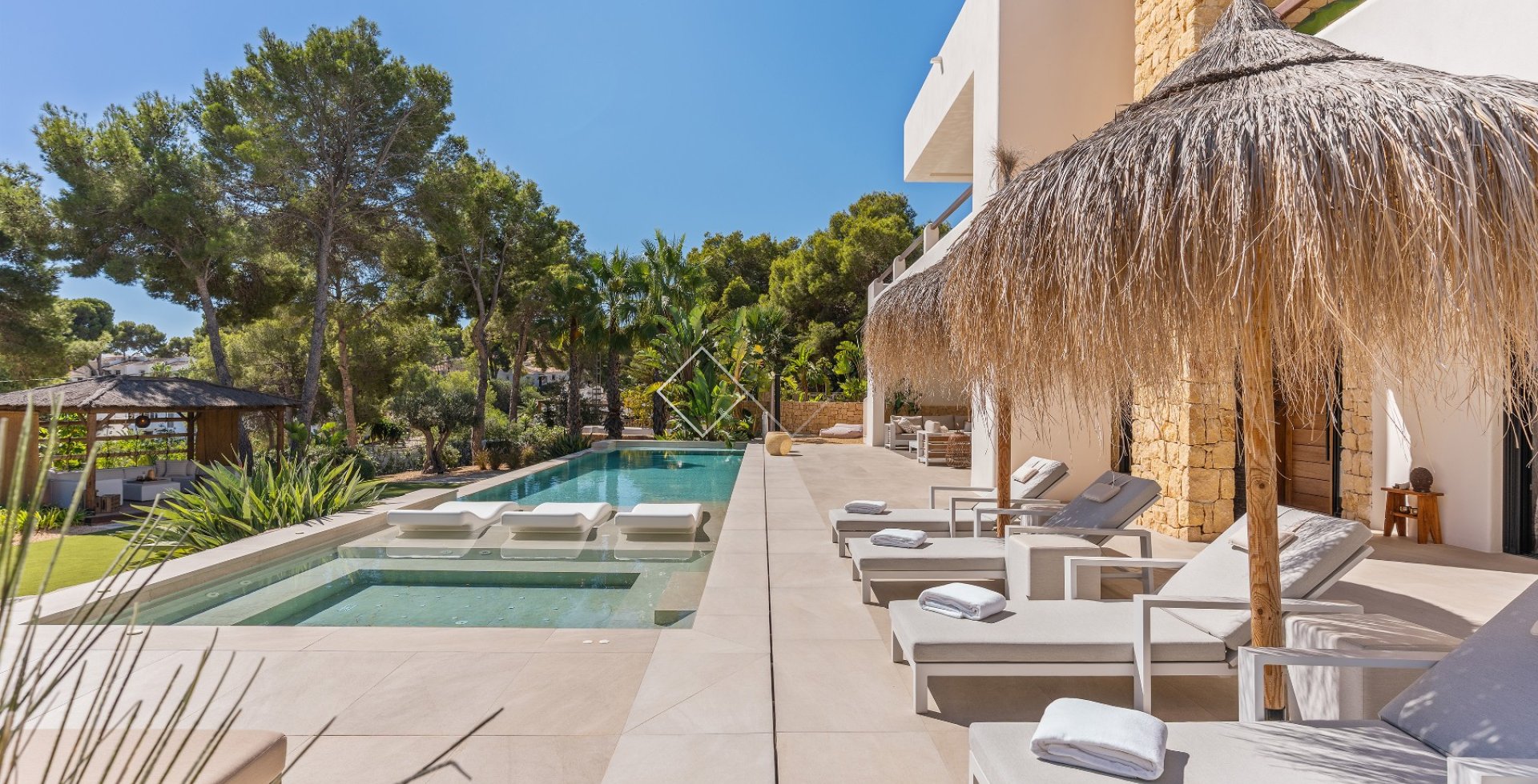 Resale - Villa - Moraira