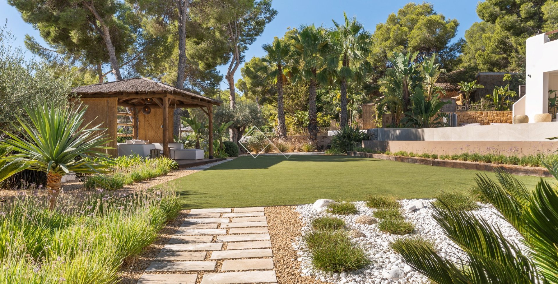 Resale - Villa - Moraira