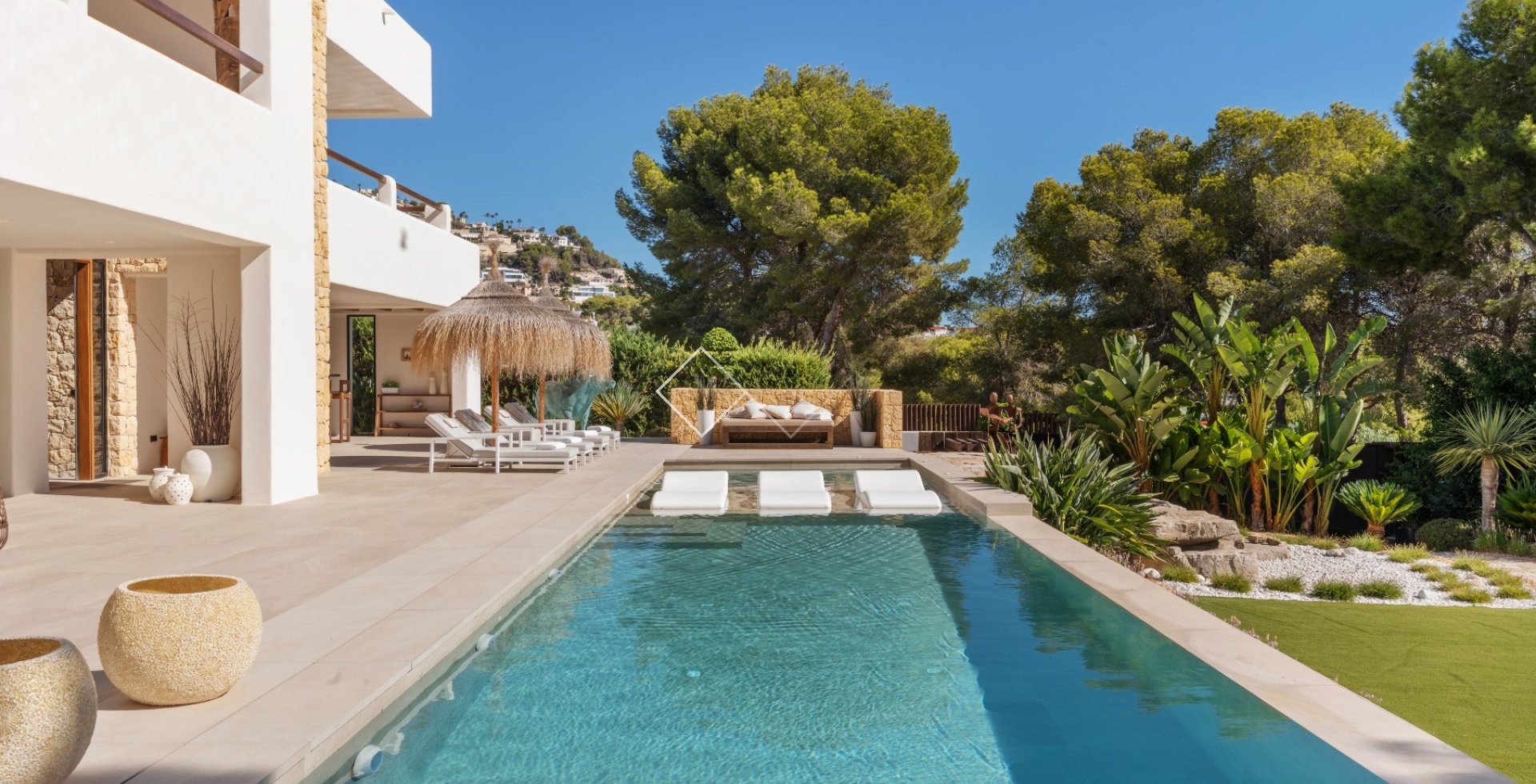 Resale - Villa - Moraira