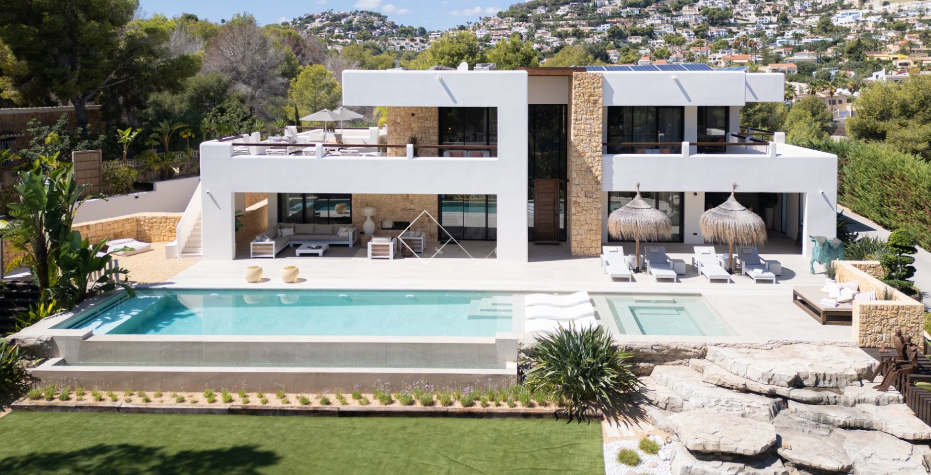 Resale - Villa - Moraira