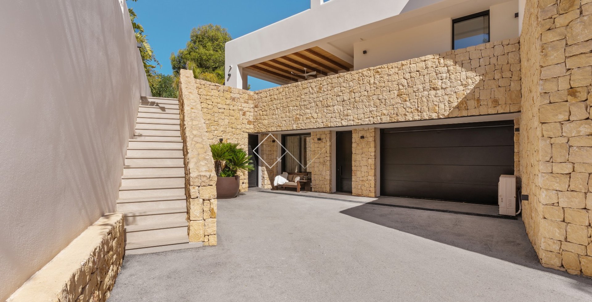 Resale - Villa - Moraira