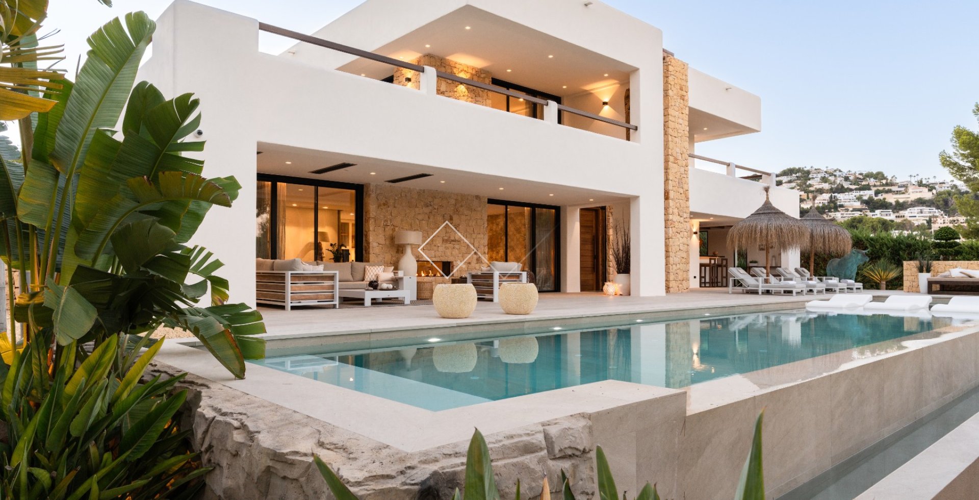 Resale - Villa - Moraira