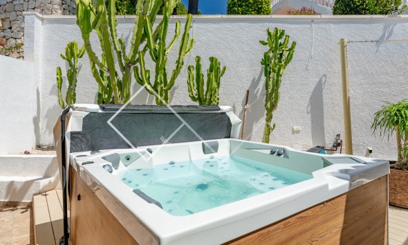 Resale - Villa - Benitachell