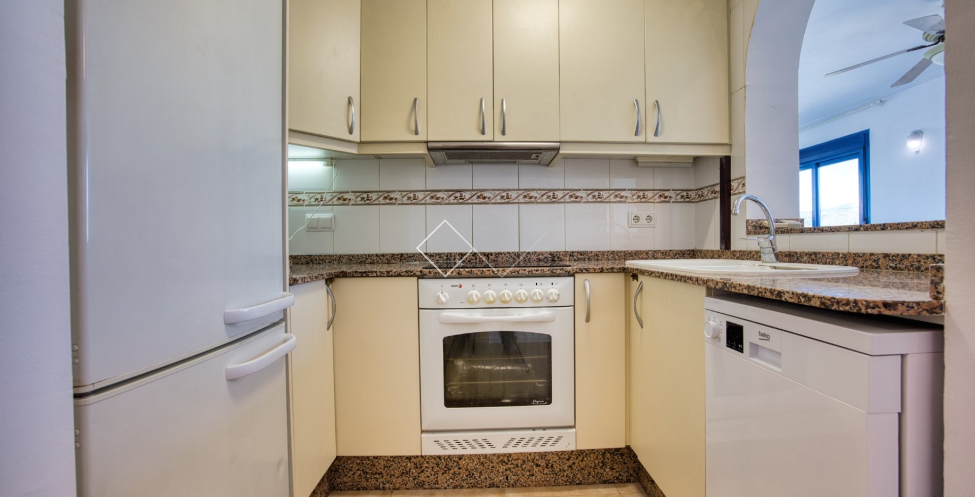 Resale - Apartment / Flat - Teulada - Centro