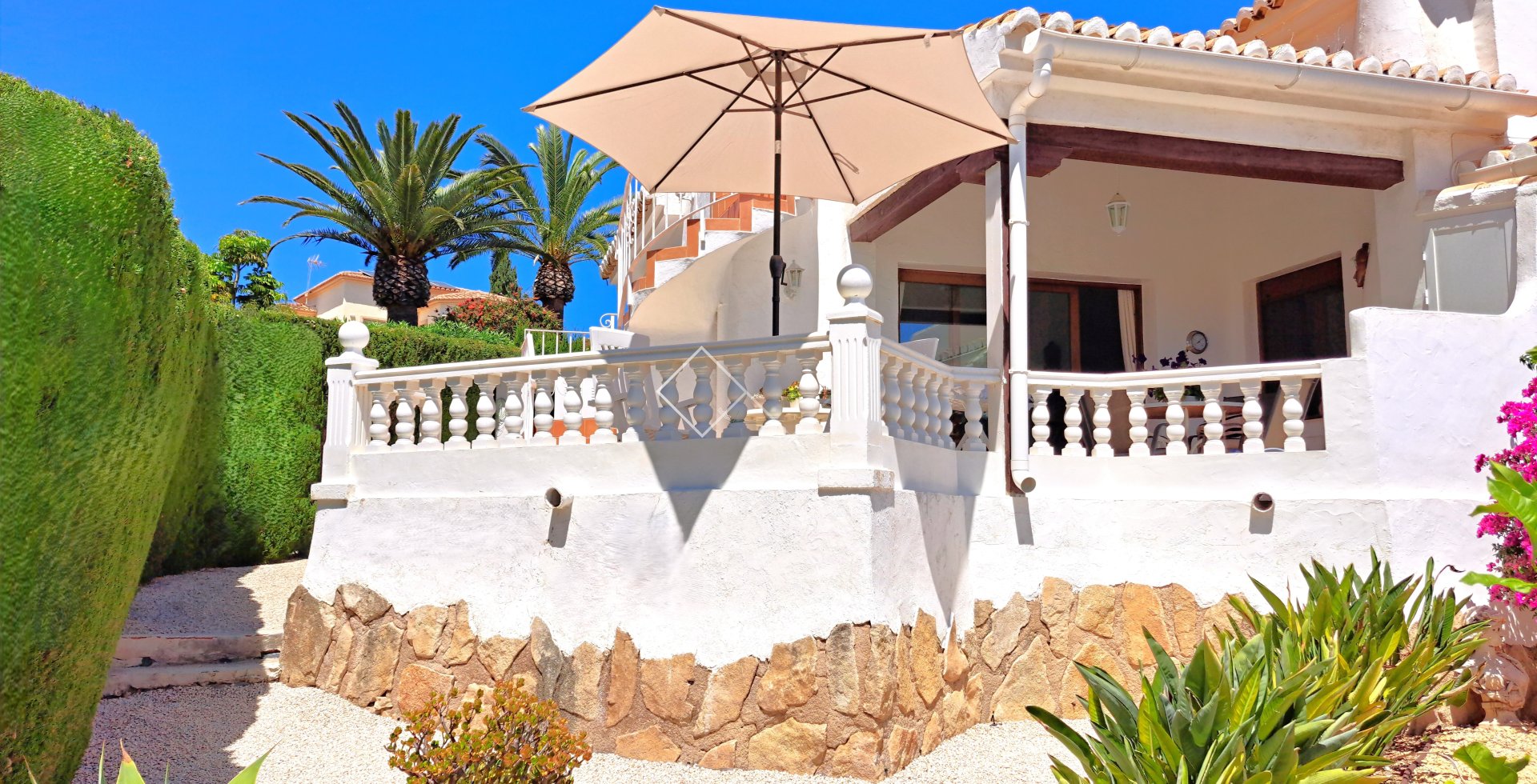 Resale - Villa - Moraira