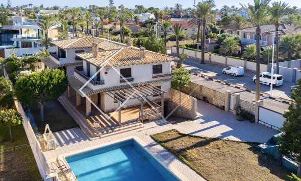  - Villa - Cabo Roig