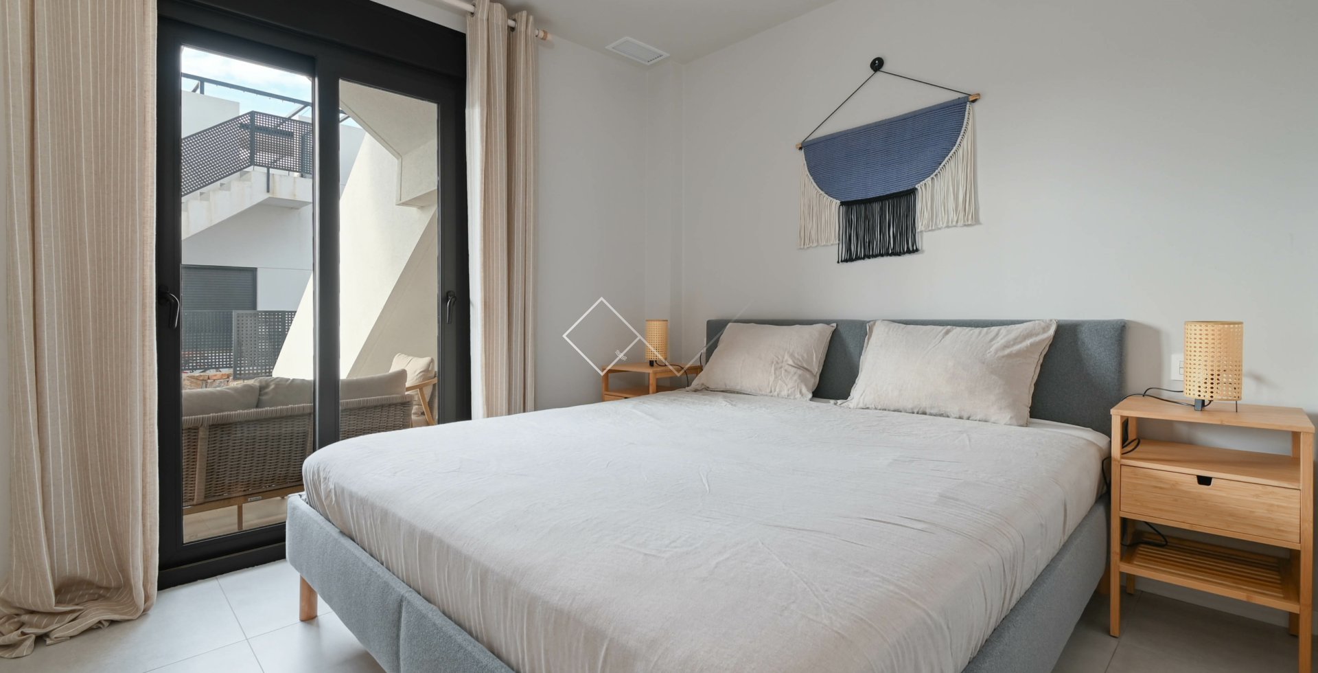  - Apartamento / Piso - Mil Palmeras