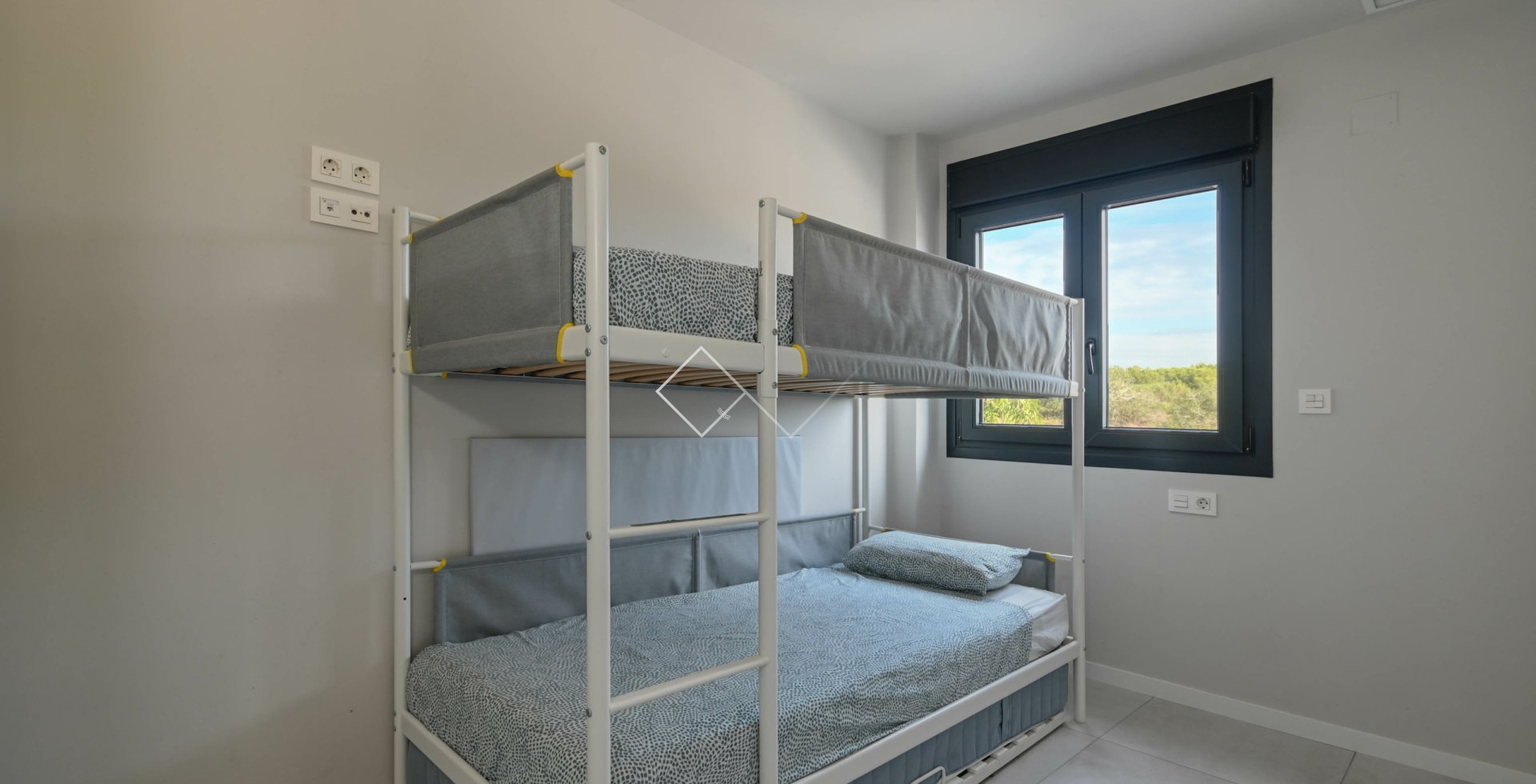  - Apartamento / Piso - Mil Palmeras