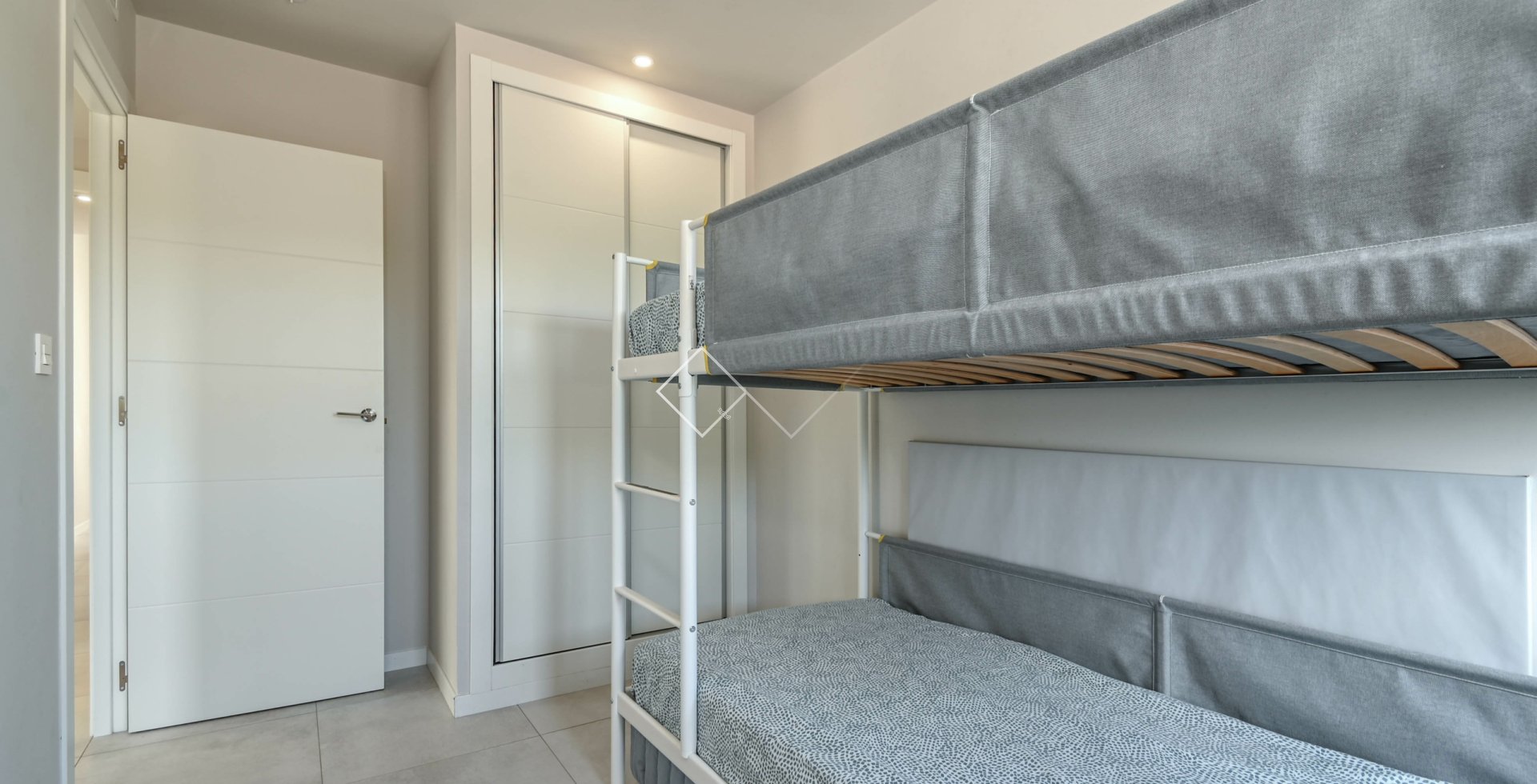  - Apartamento / Piso - Mil Palmeras